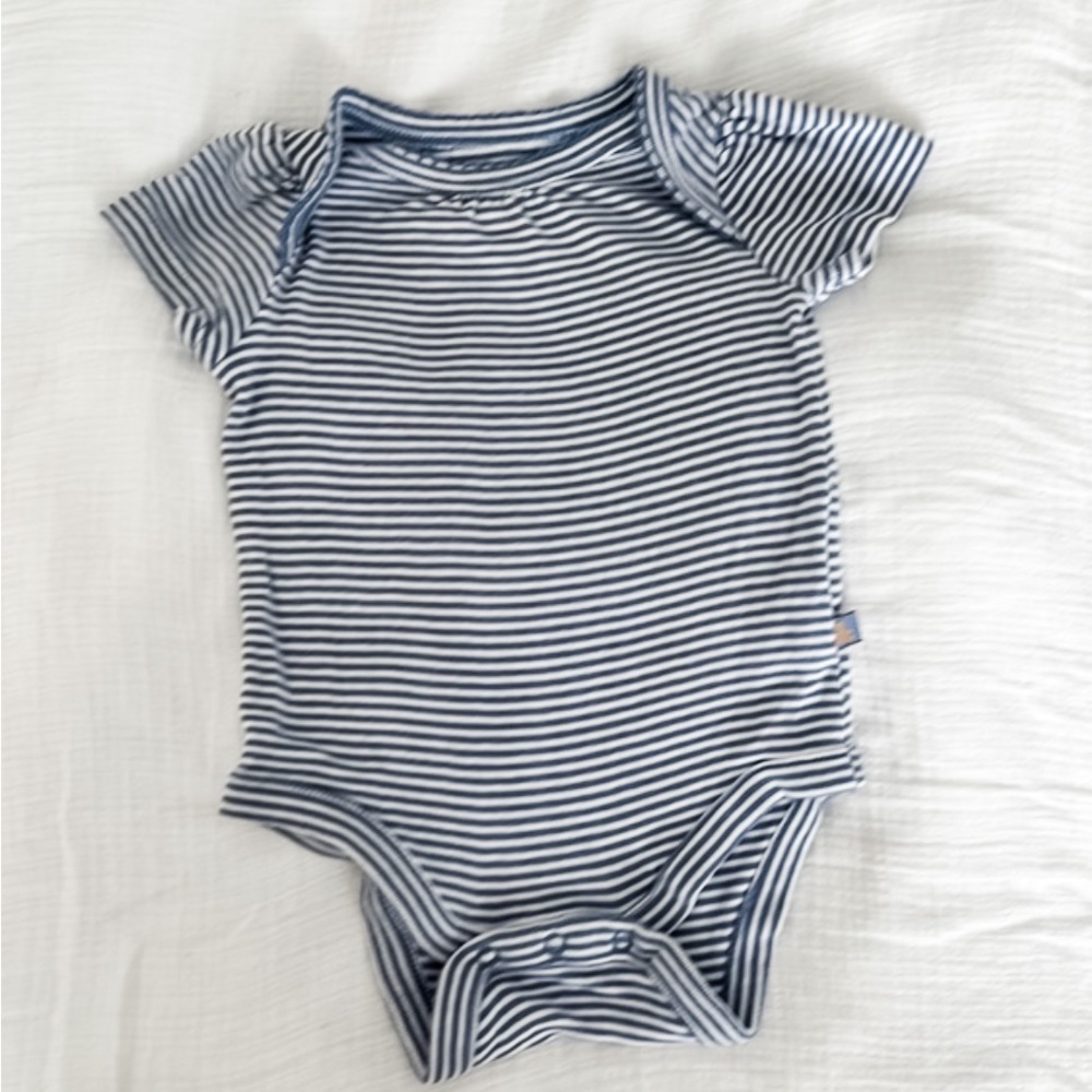 4/$20 Striped Bodysuit | Baby Gap | 0-3 Months